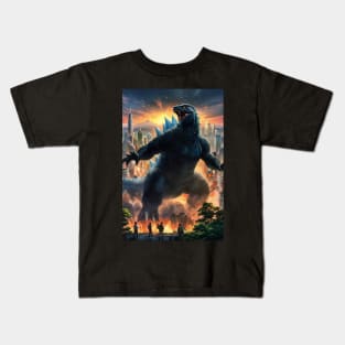 Godzilla versus aliens Kids T-Shirt